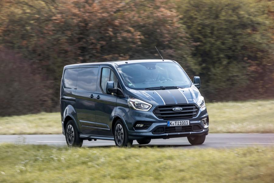  Ford Transit Custom Sport 2017 года  (WW) (фото 2 из 24)